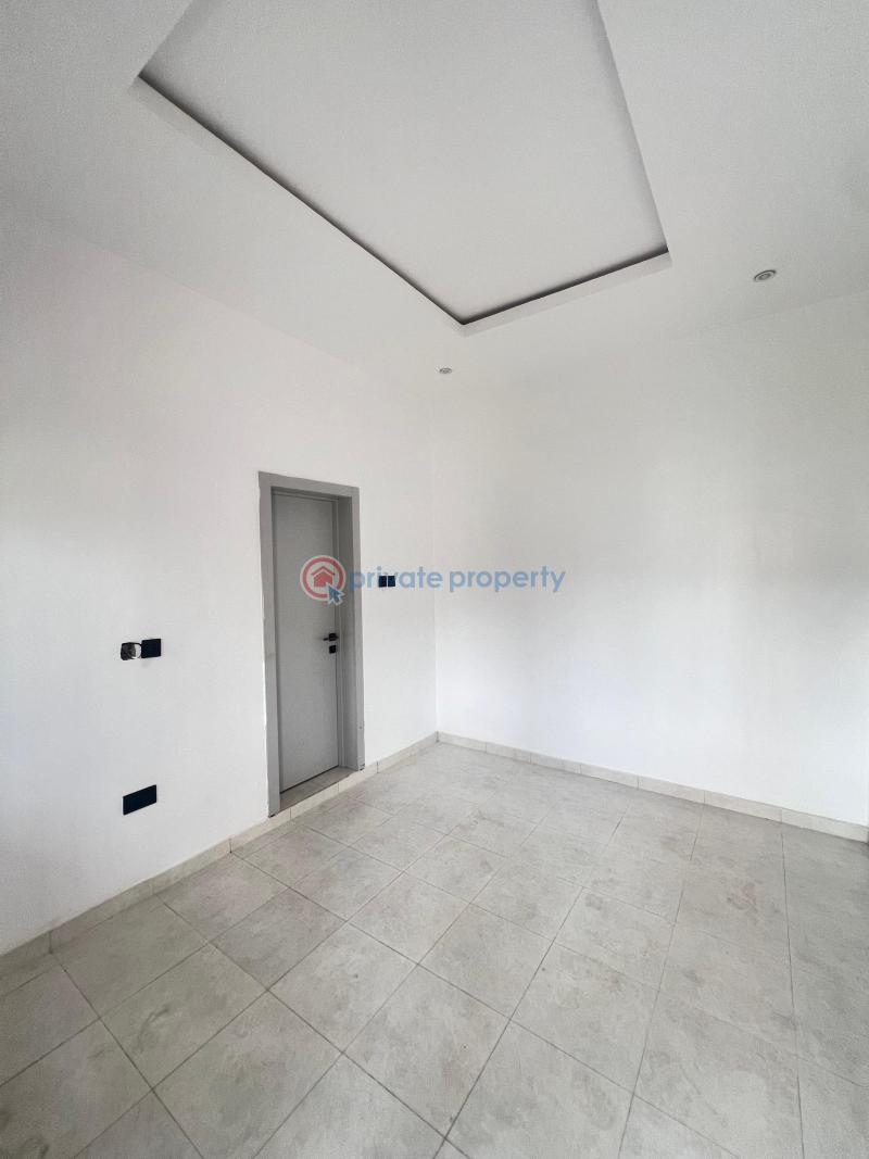 4 bedroom Terraced Duplex For Sale Obanikoro Shomolu Lagos - 15