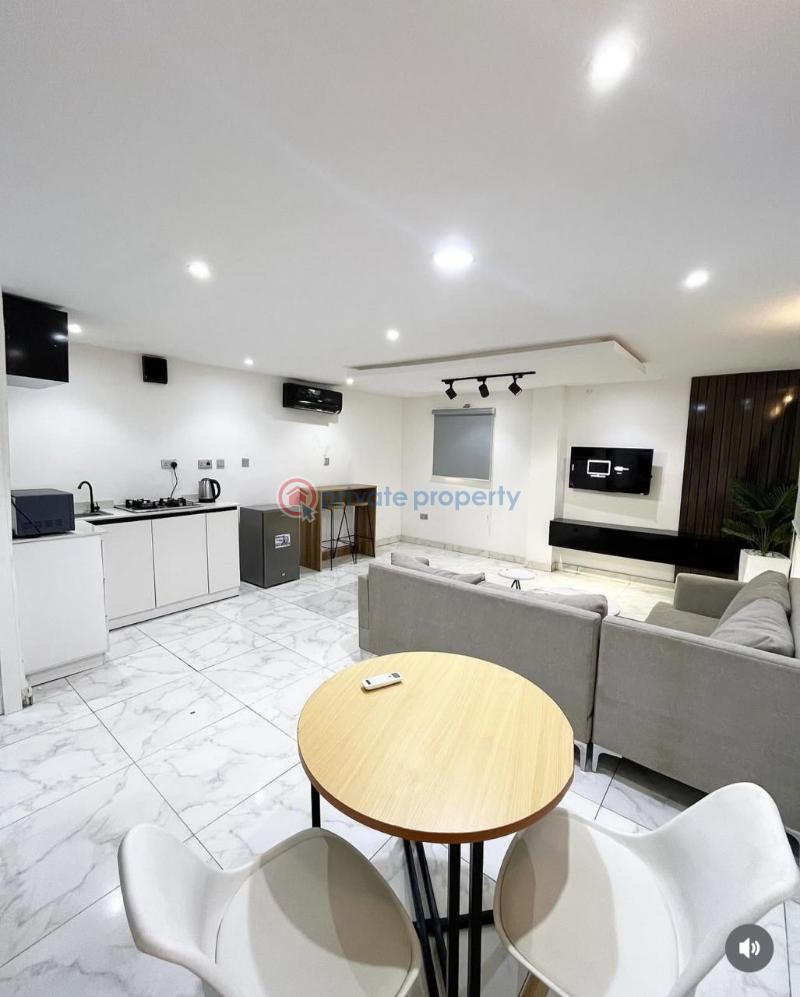 1 bedroom Flat & Apartment For Rent Lekki Right Lekki Phase 1 Lagos - 1