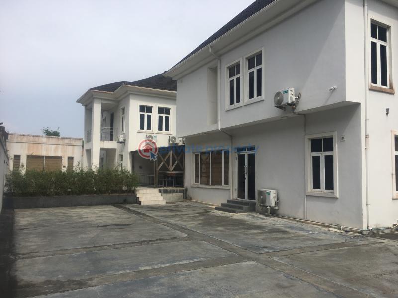 10 bedroom Hotel For Sale Opposite Ojaja Mall Lekki Scheme 2 Ajah Lagos - 9