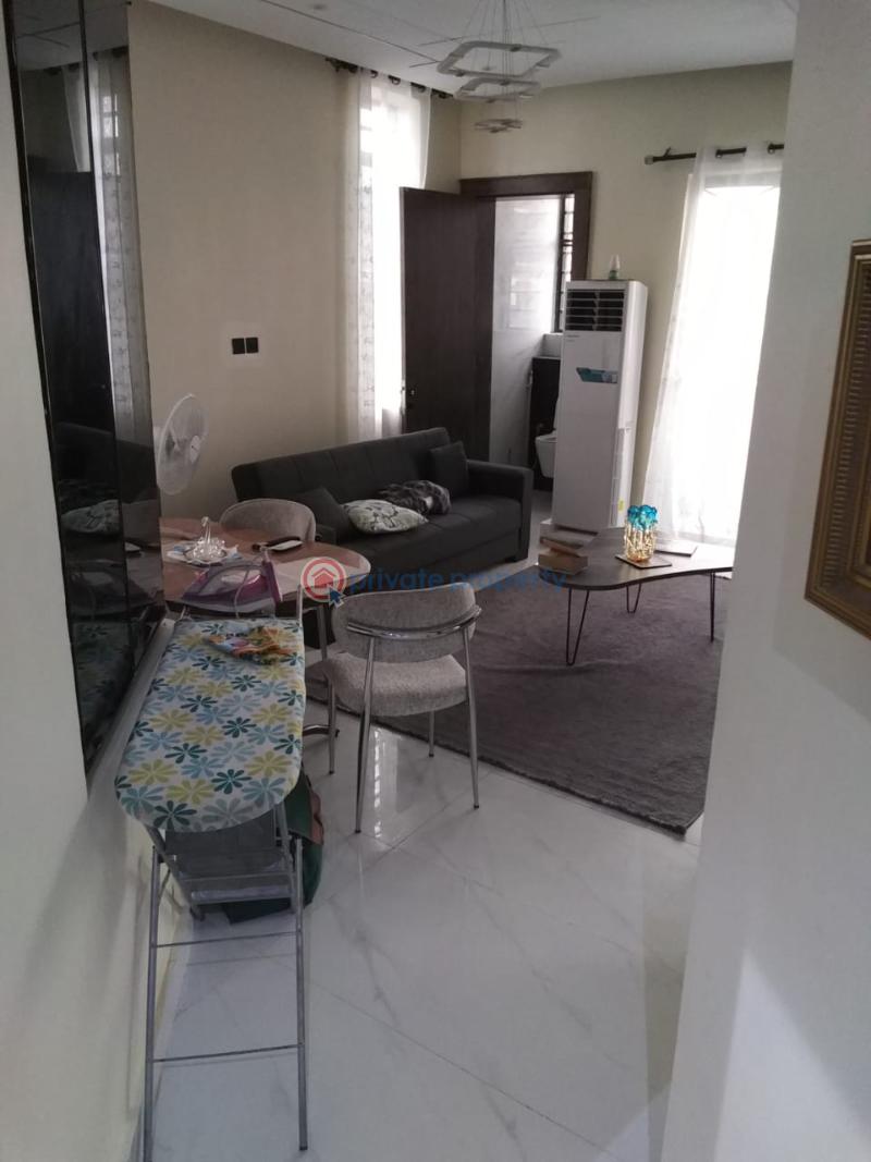 2 bedroom Flat & Apartment For Rent Off Admiralty Aay Lekki Phase 1 Lagos - 3