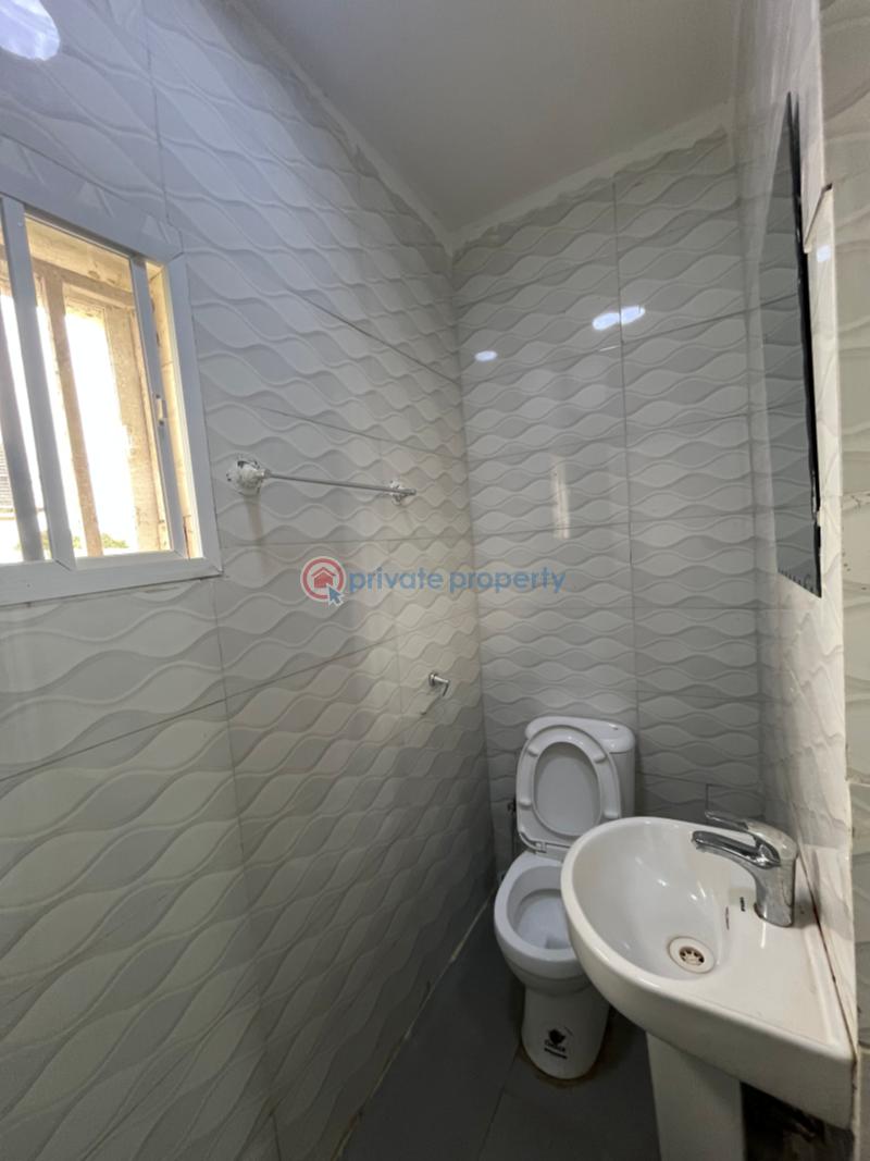 2 bedroom Block Of Flats For Rent Guzape Main Guzape Abuja Phase 1  - 8