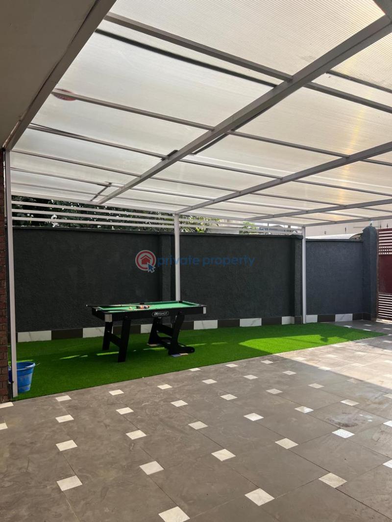 2 bedroom Bungalow Short let Mende Maryland Lagos - 13