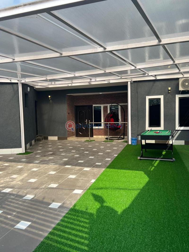 2 bedroom Bungalow Short let Mende Maryland Lagos - 14