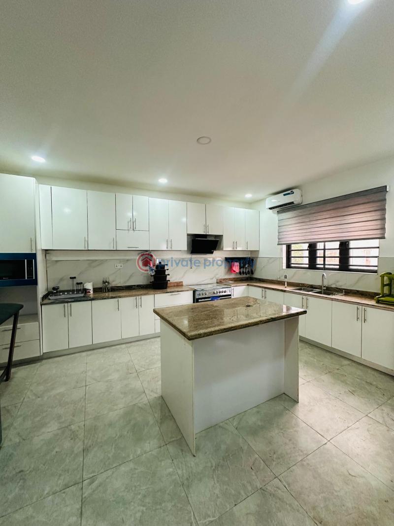 3 bedroom Block Of Flats For Sale Shonibare Estate Maryland Lagos - 2