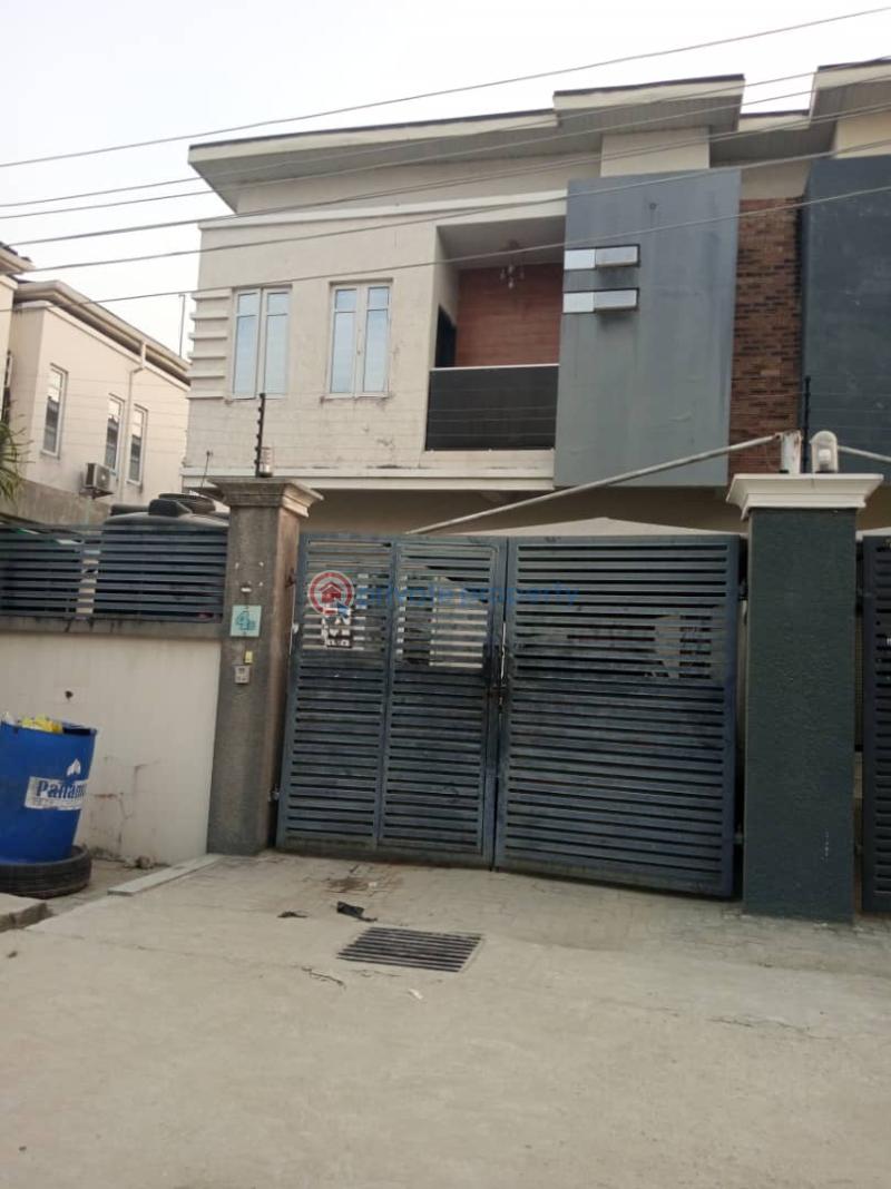 3 bedroom Flat & Apartment For Rent Ologolo Lekki Lagos - 1