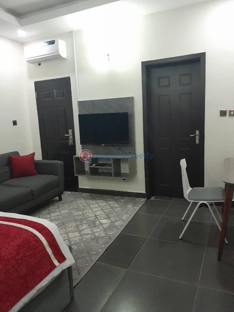 Fully furnished 3-bedroom terrace duplex available for rent/short let - 4 3 bedroom Terraced Duplex For Rent Gilmore Jahi Abuja Phase 2  - 4
