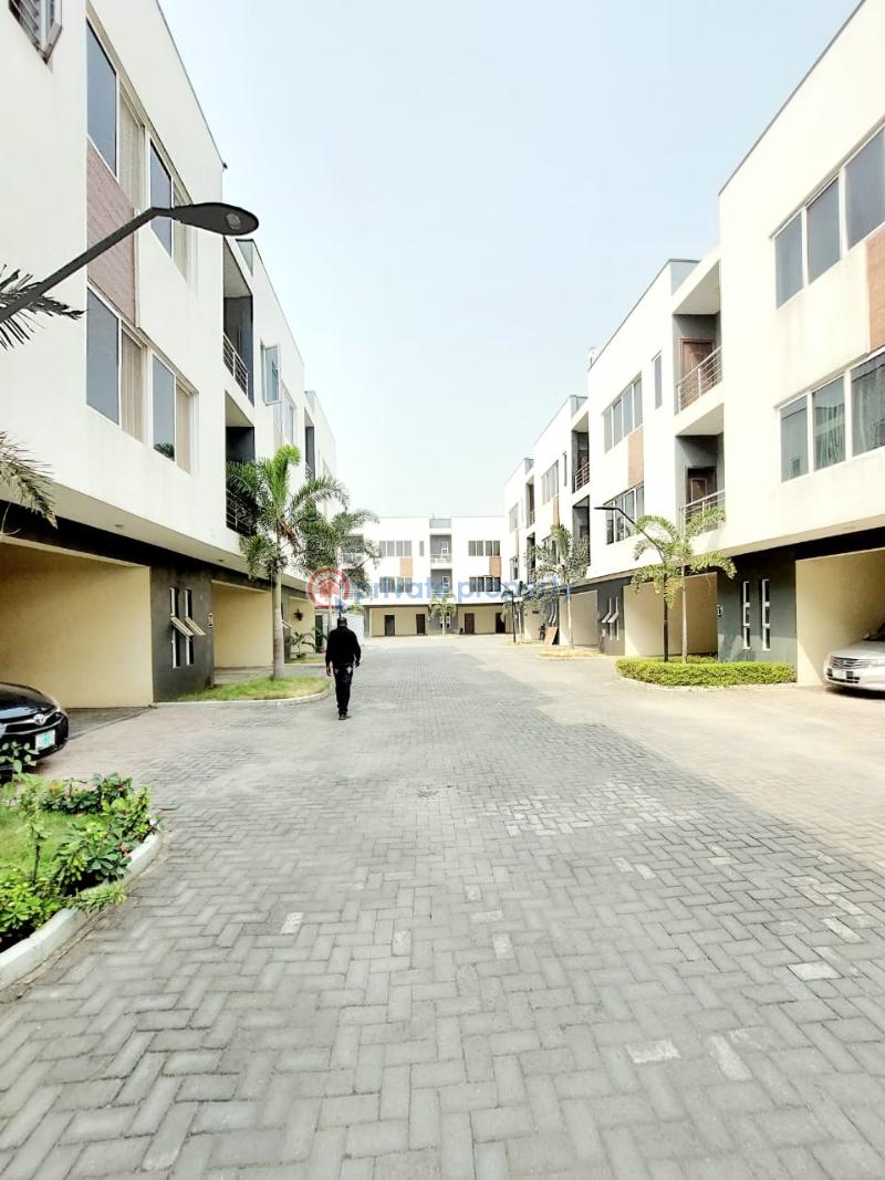 3 bedroom Terraced Duplex For Rent Pinnock Beach Estate Osapa London Lekki Lagos - 0