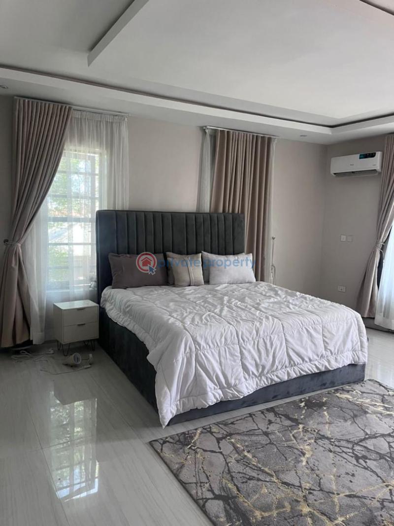 3 bedroom Block Of Flats For Sale Off Freedom Way Lekki Phase 1 Lagos - 1