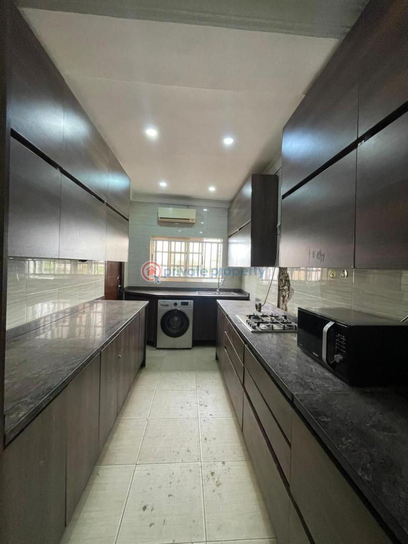 3 bedroom Flat & Apartment For Rent Utako Abuja Phase 2  - 12