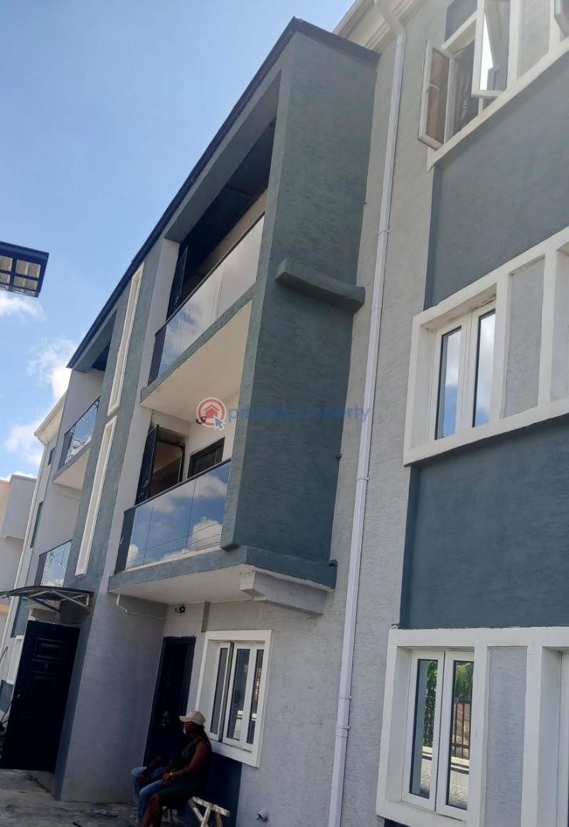 3 bedroom Block Of Flats For Rent Ring Road Ibadan Oyo - 0