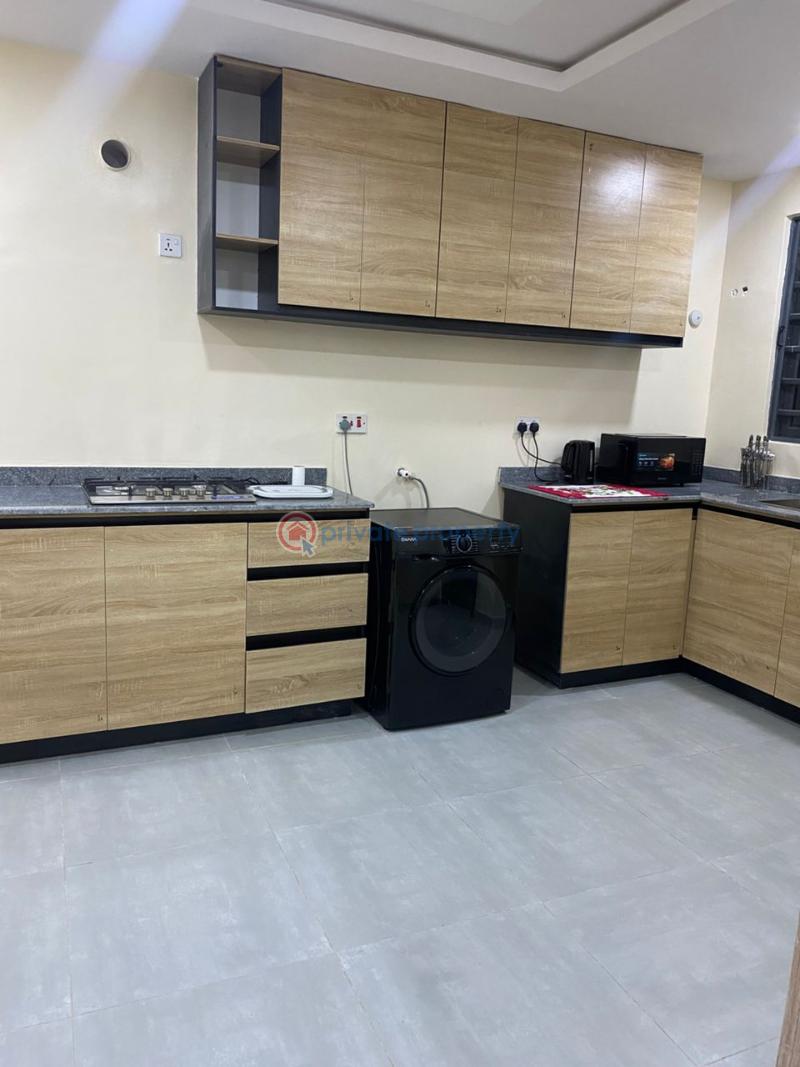 3 bedroom Block Of Flats For Rent Ismail Estate Maryland Lagos - 14