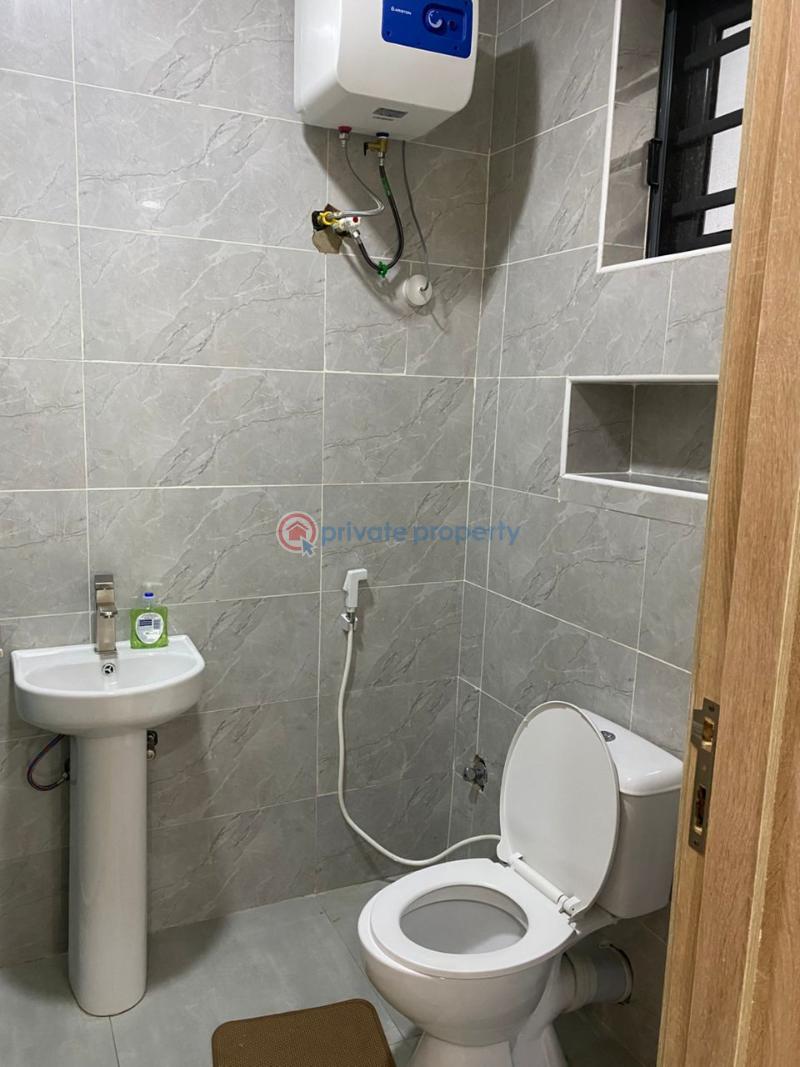 3 bedroom Block Of Flats For Rent Ismail Estate Maryland Lagos - 8