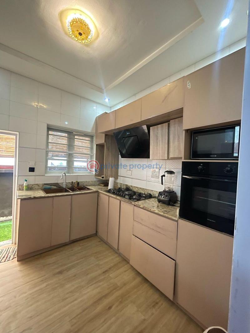 4 bedroom Flat & Apartment For Rent Ikota Ajah Lagos - 4
