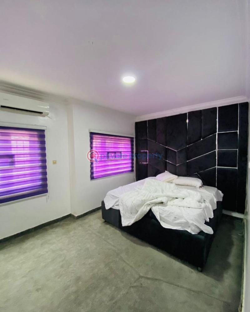 Flat & Apartment For Rent Location:** Kolapo Ishola Gra, Ibadan Ibadan Oyo - 4