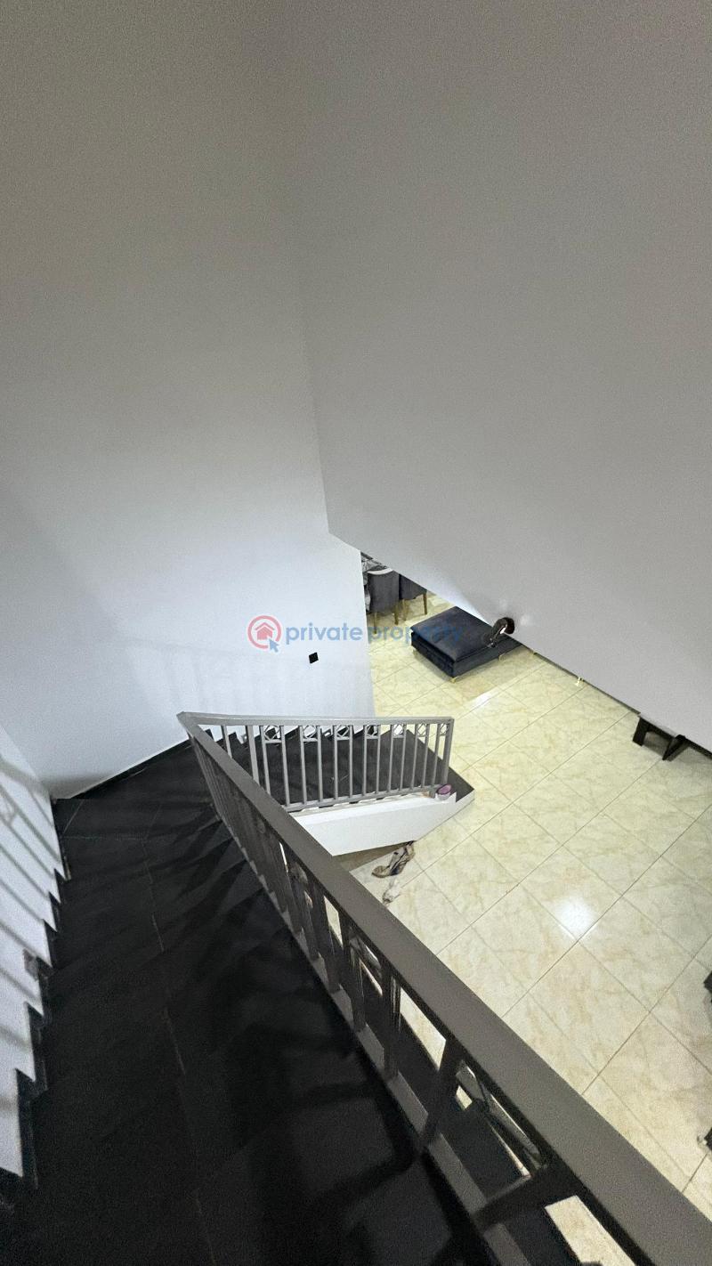 House For Rent Location: Carlton Gate Estate, Ibadan Ibadan Oyo - 10