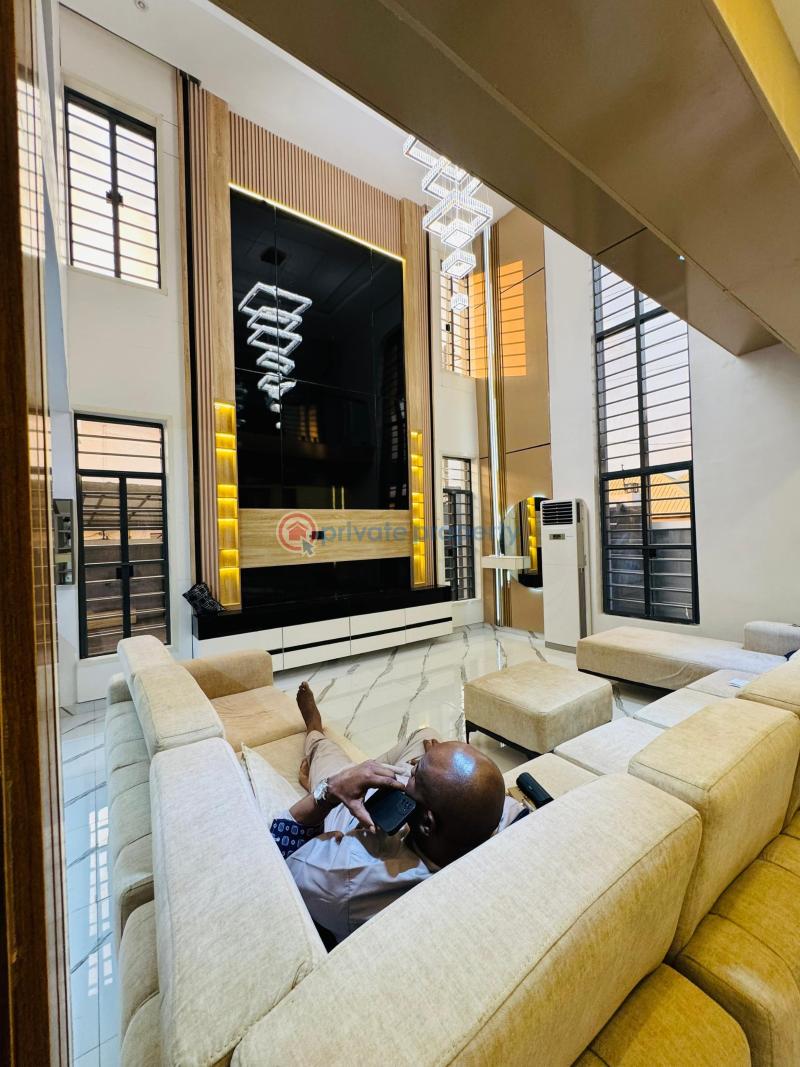 4 bedroom Detached Duplex For Sale : Igando Alimosho, Lagos Nigeria Alimosho Lagos - 23