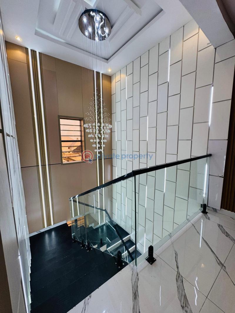 4 bedroom Detached Duplex For Sale : Igando Alimosho, Lagos Nigeria Alimosho Lagos - 10