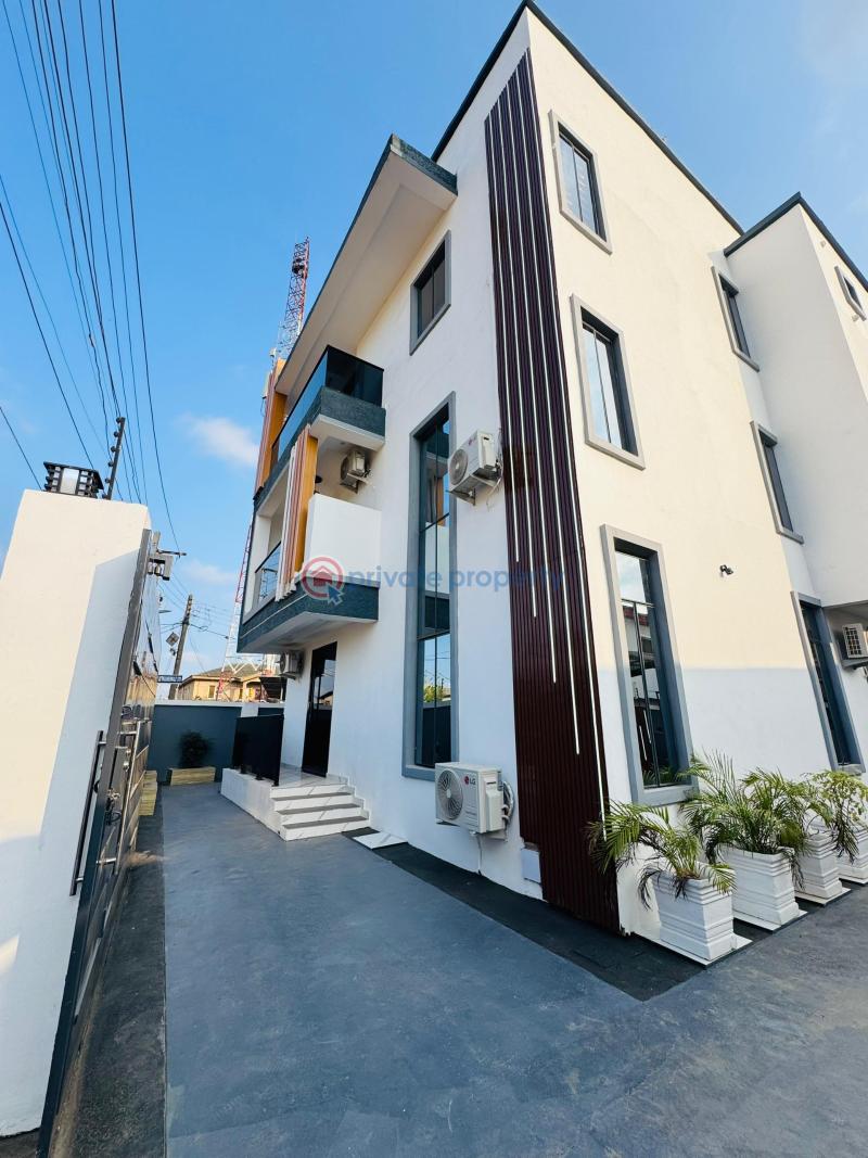 4 bedroom Detached Duplex For Sale : Igando Alimosho, Lagos Nigeria Alimosho Lagos - 17