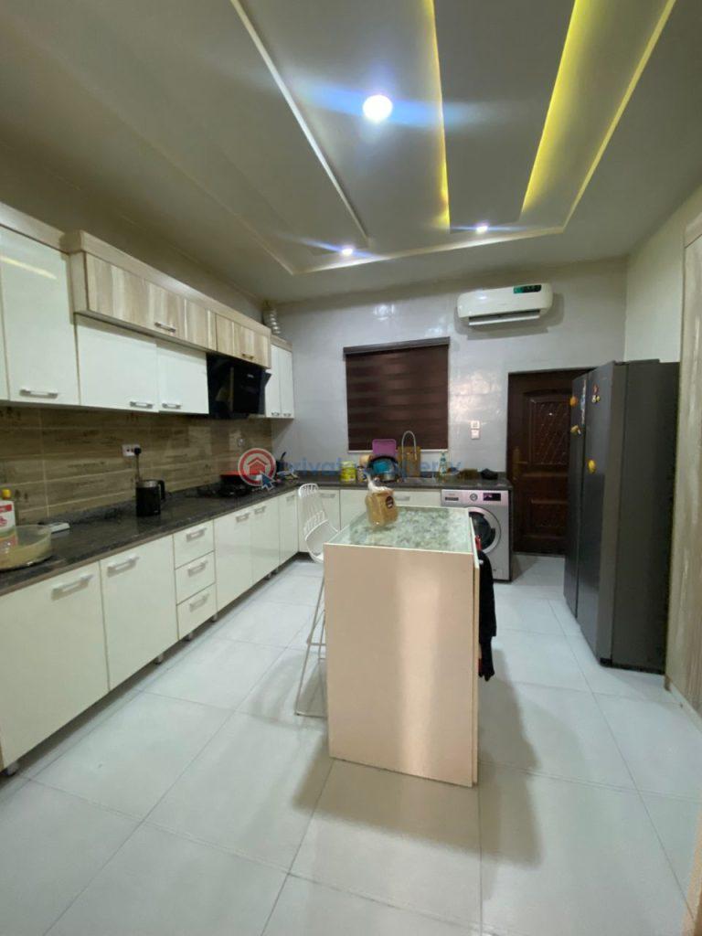 4 bedroom Flat & Apartment For Rent Osapa London Lekki Lagos - 13