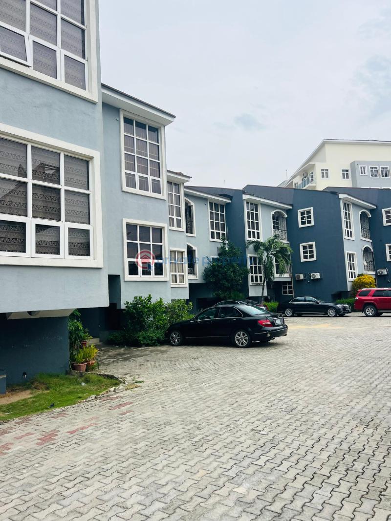 4 bedroom Terraced Duplex For Rent Chief Yesufu Abiodun Road Oniru Oniru Victoria Island Lagos - 35