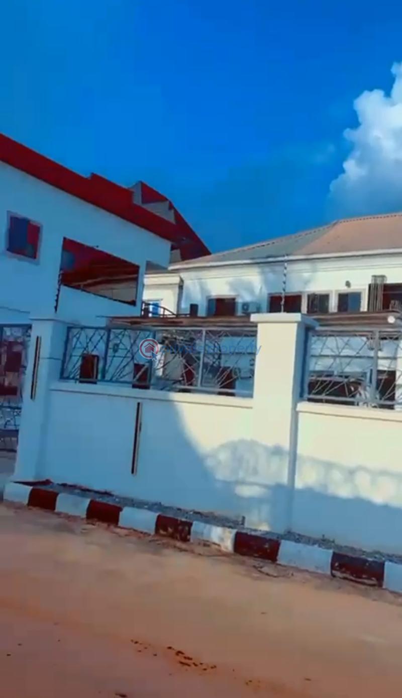 Block Of Flats For Sale Ugbor Gra, Mtn Mast Axis Benincity Benin Edo - 2