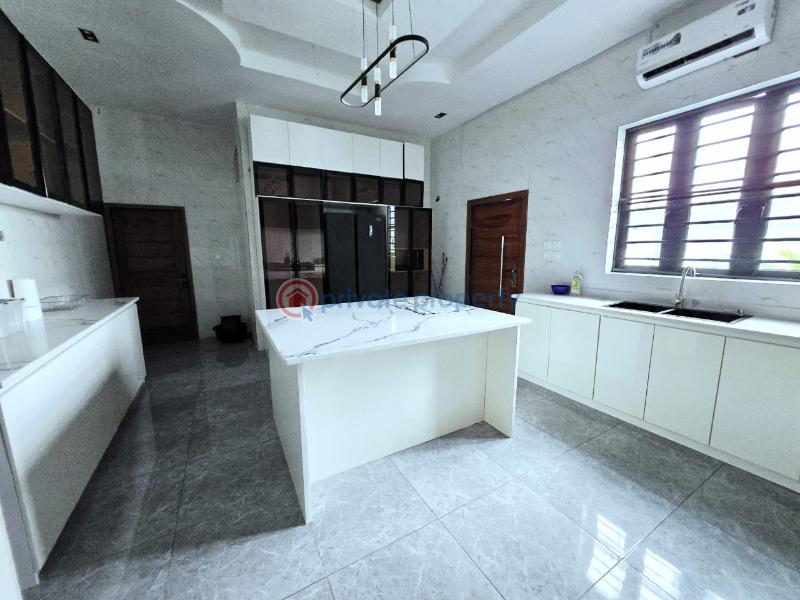 5 bedroom Detached Duplex For Sale Lakeview Estate Chevron Drive Lekki Lagos - 11