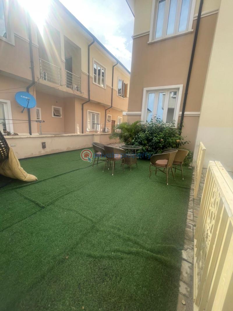 5 bedroom Detached Duplex For Sale Olive Court, Agodi Gra, Agodi Ibadan Oyo - 2