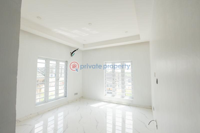 5 bedroom Block Of Flats For Sale Treasure Park Shimawa (golf And Estate) Magboro Lagos Extension Ogun - 1