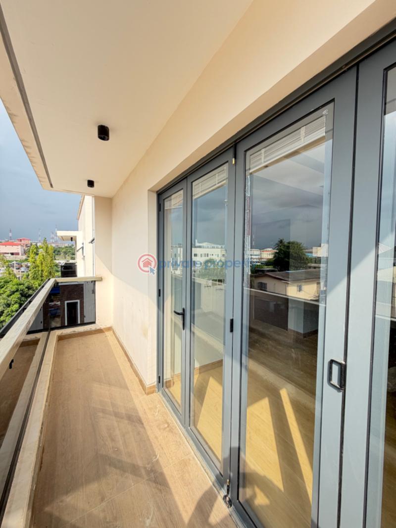 5 bedroom Detached Duplex For Sale Opebi Ikeja Lagos - 22
