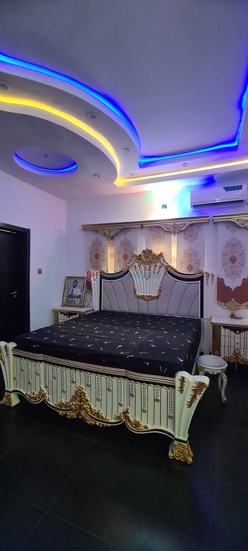 6 bedroom Detached Duplex For Sale Transekulu, New Gra Enugu Suburb Enugu Area  - 1