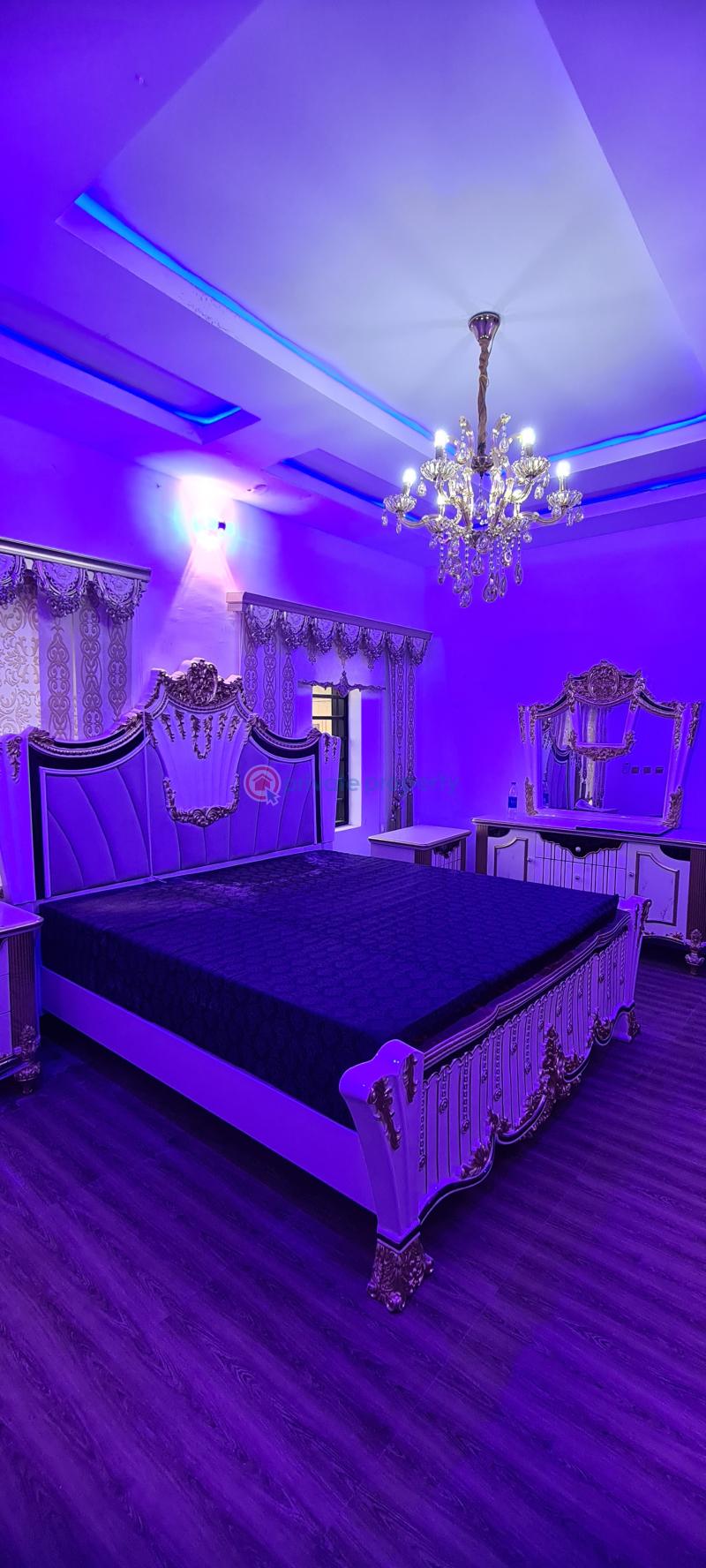 6 bedroom Detached Duplex For Sale Transekulu, New Gra Enugu Suburb Enugu Area  - 6