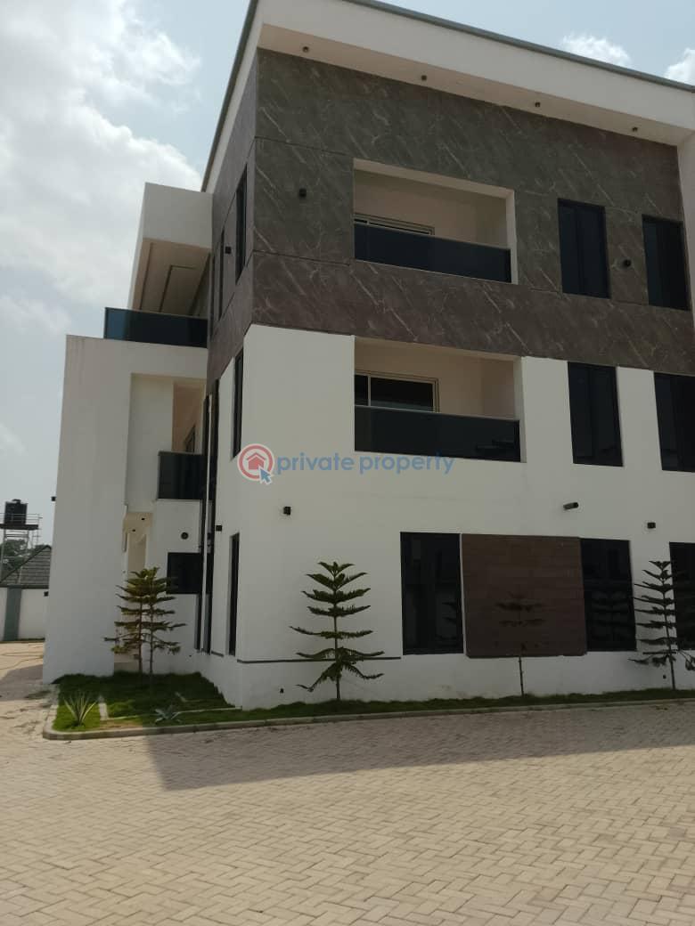 7 bedroom Duplex For Sale Nadir El Rufia Guzape Abuja Phase 1  - 47