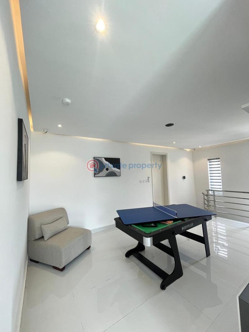 4 bedroom Block Of Flats Short let Lekki Phase 1 Lagos - 12