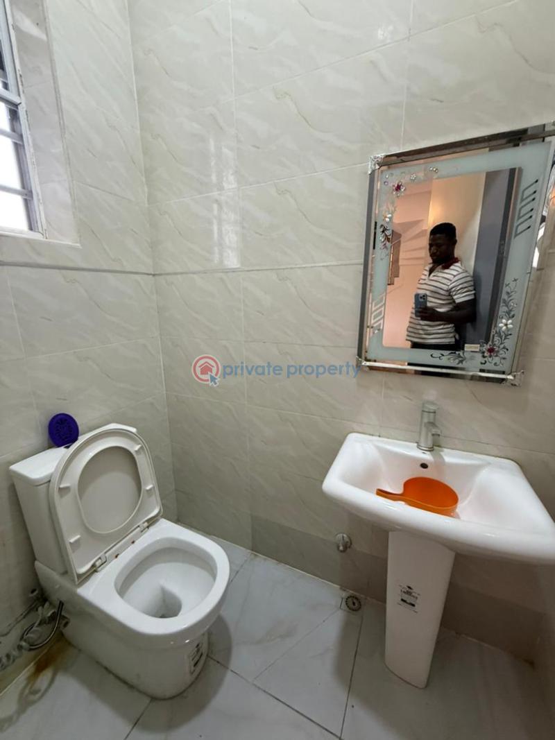 4 bedroom Terraced Duplex For Rent Ikota Lekki Lagos - 5