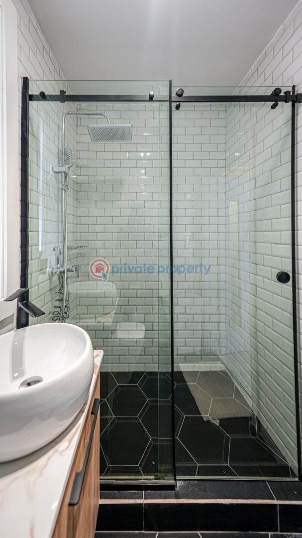 2 bedroom Flat & Apartment For Rent Facing Directly Admiralty Way Lekki Phase 1 Lekki Phase 1 Lagos - 3