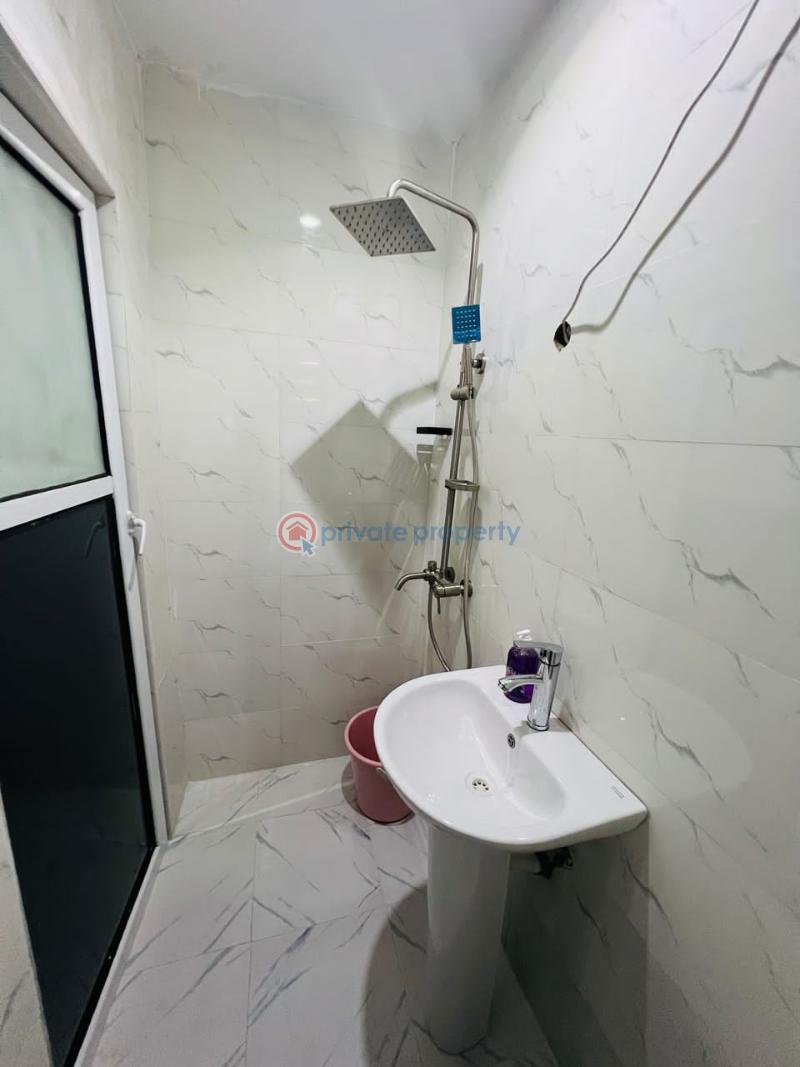 Fully furnished and service 2 bedroom flat with washing machine, fridge, inverter - 7 2 bedroom Block Of Flats For Rent Cyber Ville Estate Ikate Lekki Lekki Phase 1 Lagos - 7