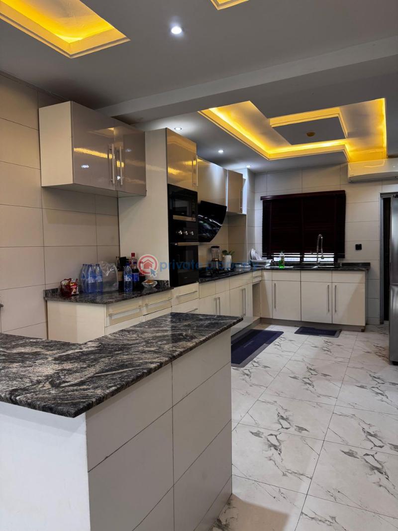 Fully furnished and service 3 bedroom apartment in victoria island - 2 3 bedroom Block Of Flats For Rent Victoria Island Lagos - 2