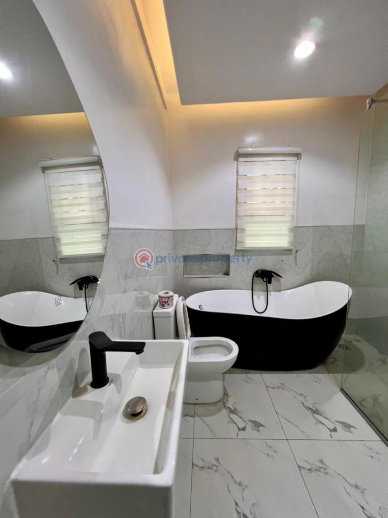 2 bedroom Block Of Flats For Sale Lekki Phase 1 Lagos - 2
