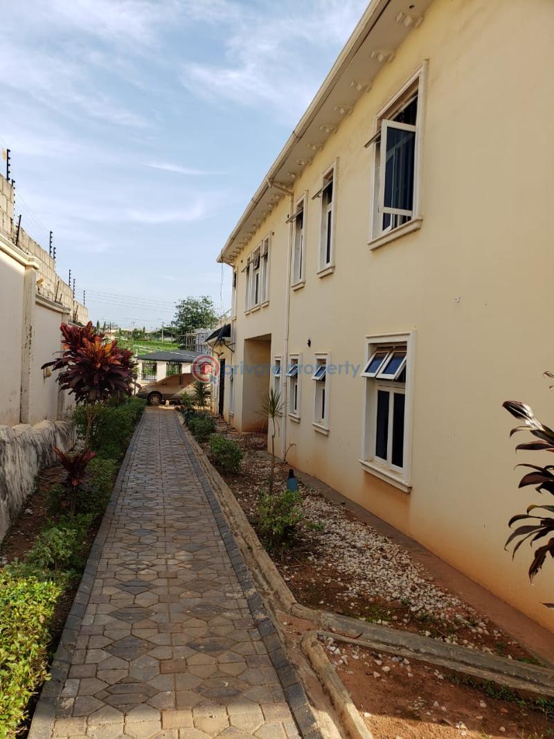 9 bedroom Detached Duplex For Rent Obasanjo Hill Top. Oke Mosan Abeokuta Ogun - 2