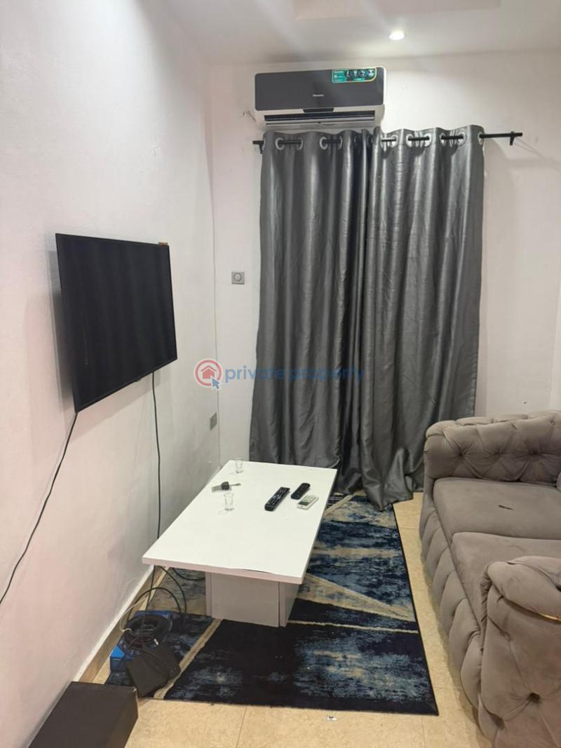 1 bedroom Mini Flat For Rent Serene Area Lekki Phase 1 Lagos - 4