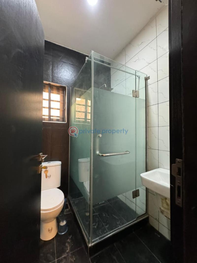 House For Sale Location : Carlton Gate Estates Kolapo Ishola Gra Akobo General Gas. Ibadan Oyo - 2