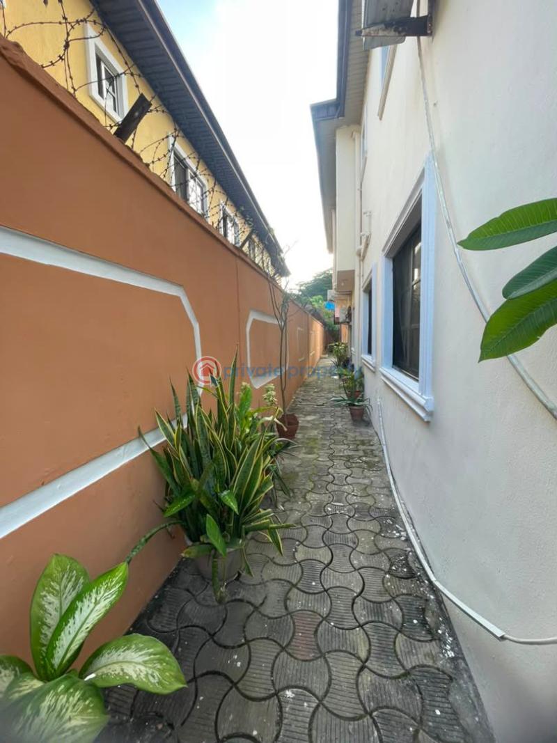 4 bedroom Semi detached Duplex For Sale Lekki Phase 1 Lagos - 3