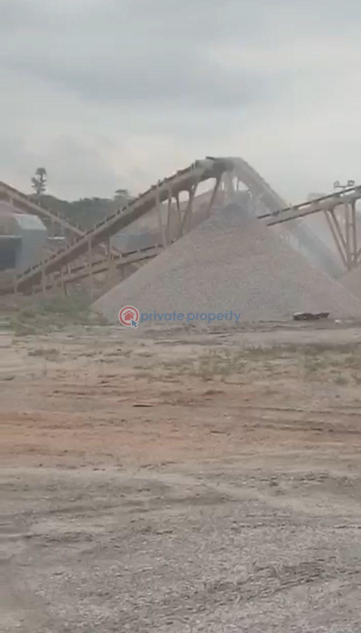 Warehouse For Sale Along The Ibadan–lagos Express Way. Magboro Lagos Extension Ogun - 2