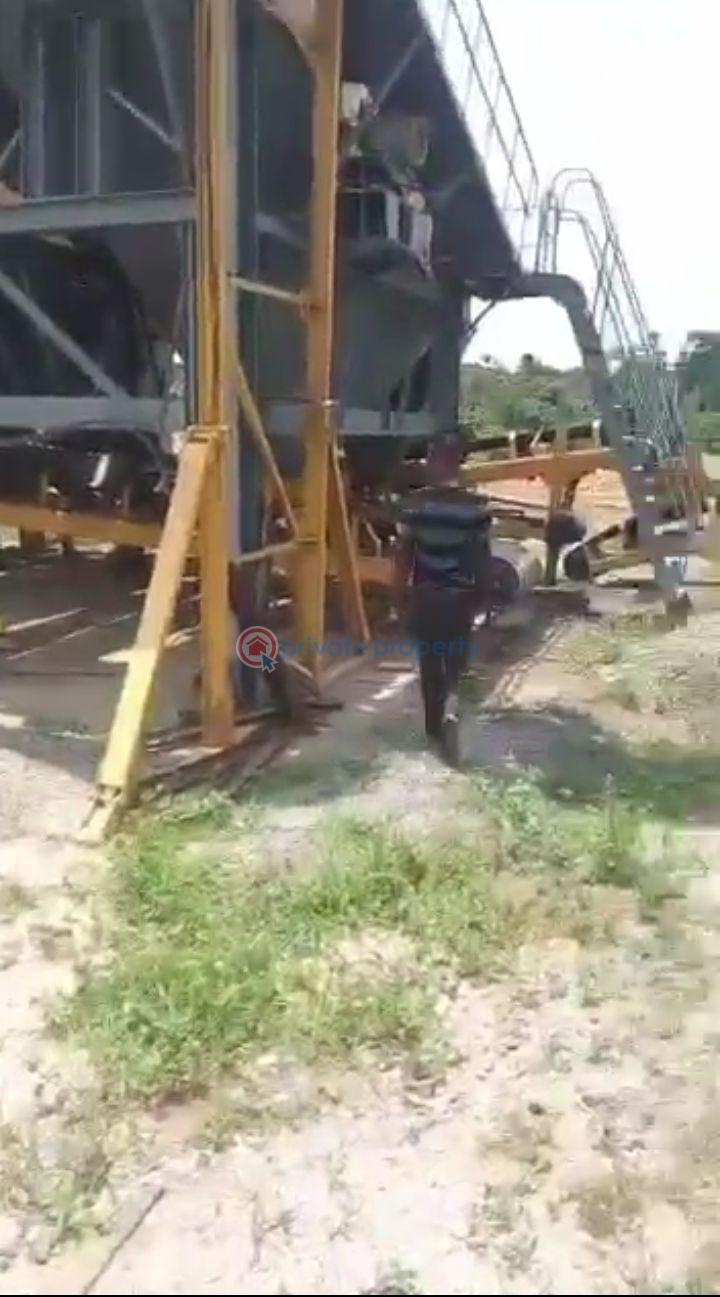 Warehouse For Sale Along The Ibadan–lagos Express Way. Magboro Lagos Extension Ogun - 13