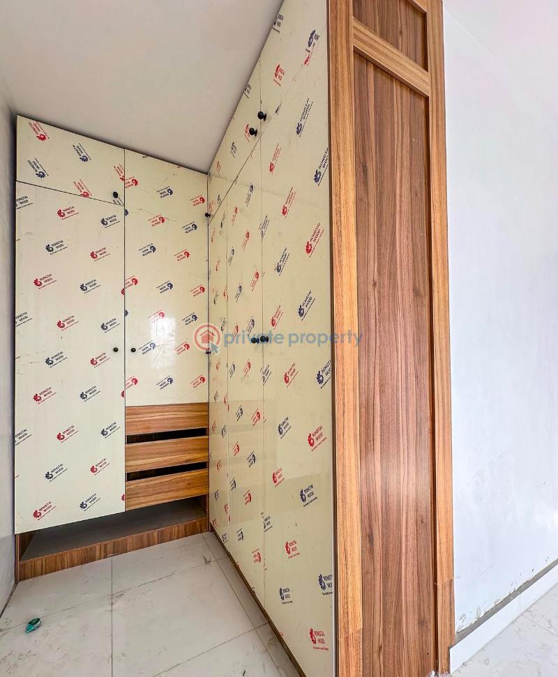 2 bedroom Block Of Flats For Sale Lekki Phase 1 Lagos - 6