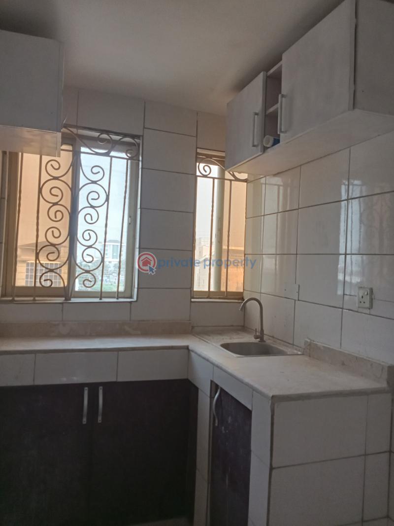 1 bedroom Mini Flat For Rent Oniru Behind Ebeano Supermarket Oniru Victoria Island Lagos - 5
