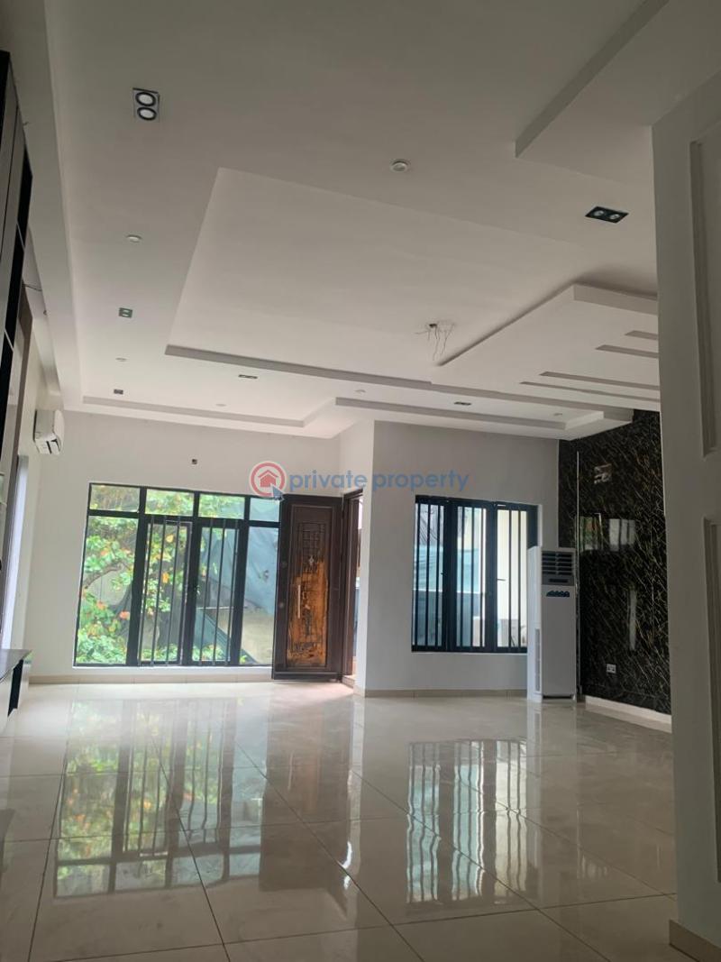 1 bedroom Mini Flat For Rent Off Adeola Odeku Road, Victoria Island. Lagos Island  - 2