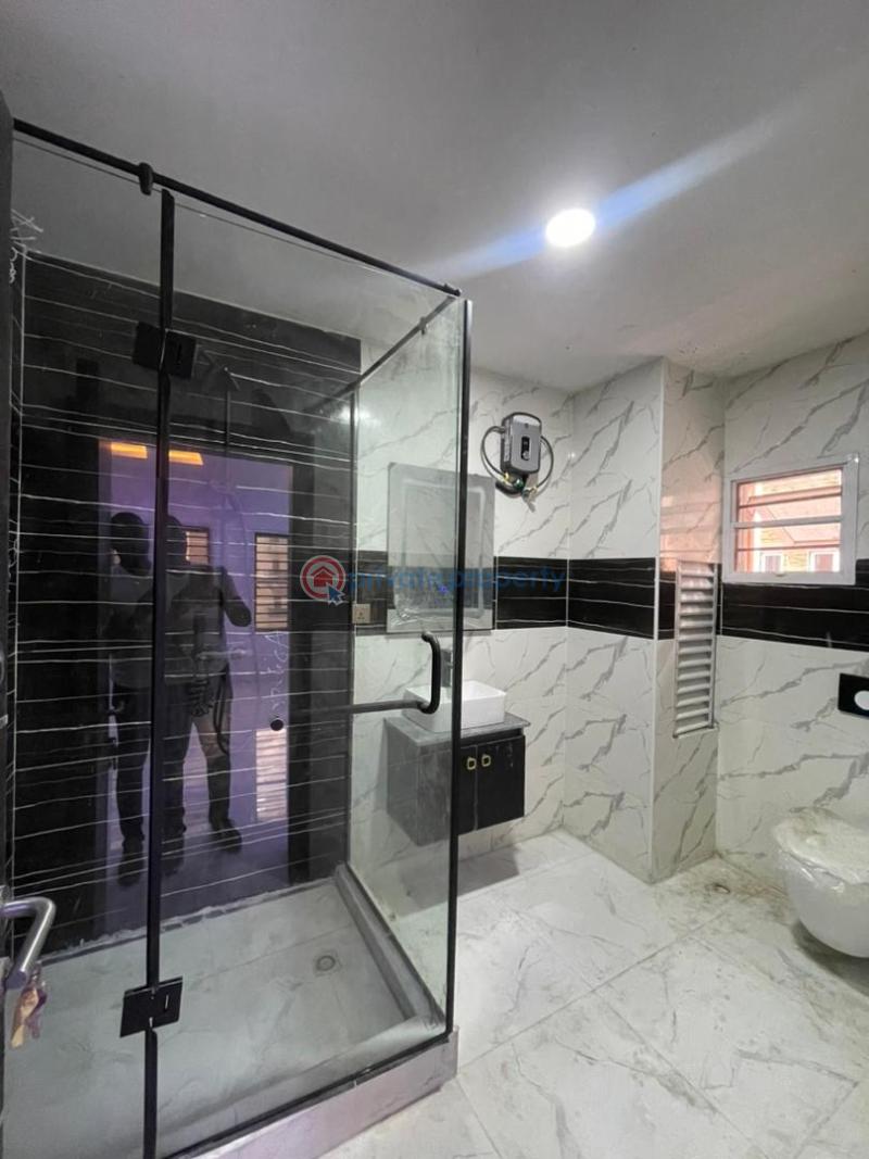 2 bedroom Block Of Flats For Rent Freedom Way Lekki Phase 1 Lagos - 4