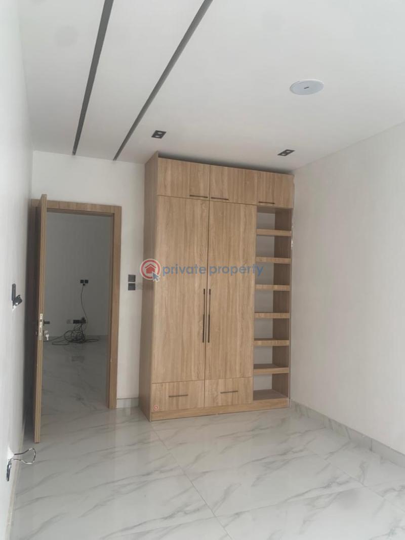 2 bedroom Flat & Apartment For Sale Phase 1 Lekki Lagos - 8