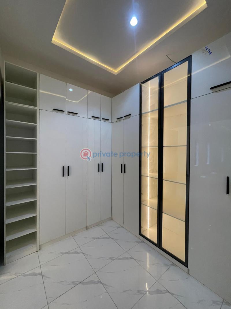 2 bedroom Block Of Flats For Sale Oniru Victoria Island Lagos - 1